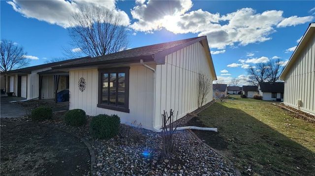 8211 E 189th Street, Belton, MO 64012