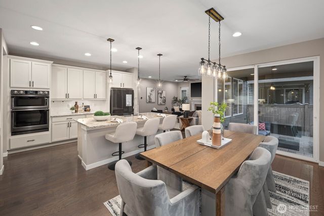356 Vaughan Boulevard NE, North Bend, WA 98045