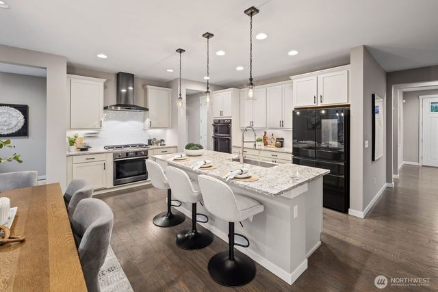 356 Vaughan Boulevard NE, North Bend, WA 98045