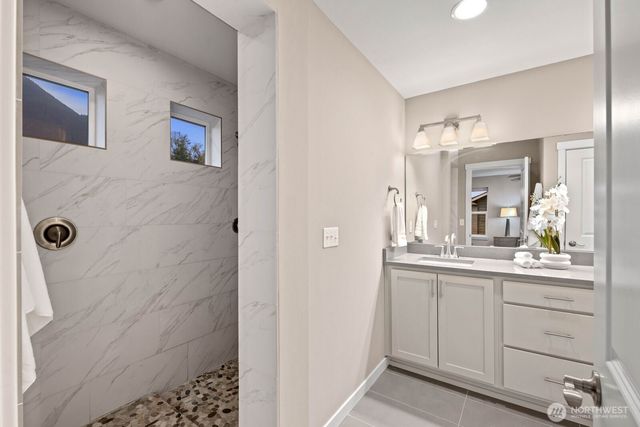 356 Vaughan Boulevard NE, North Bend, WA 98045