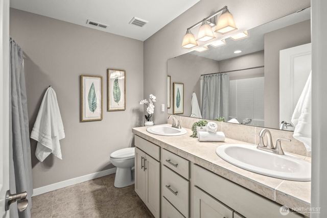 356 Vaughan Boulevard NE, North Bend, WA 98045