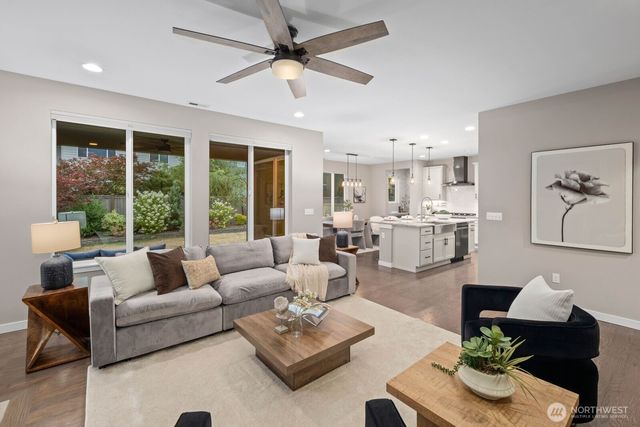 356 Vaughan Boulevard NE, North Bend, WA 98045