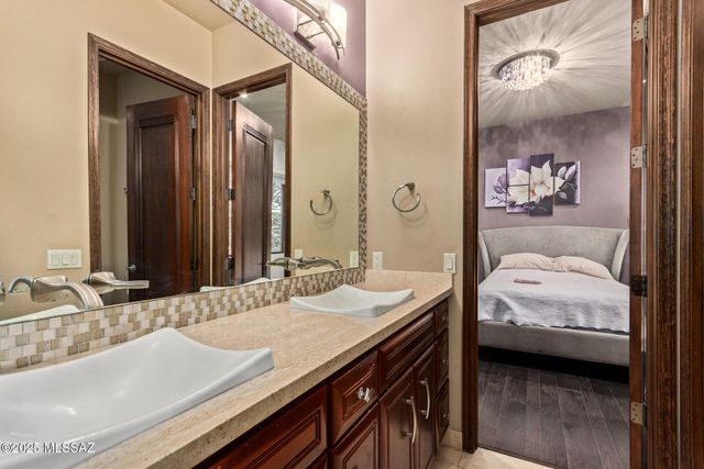 532 W Silhouette Ridge Place, Oro Valley, AZ 85755