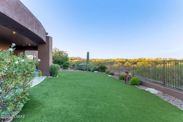 532 W Silhouette Ridge Place, Oro Valley, AZ 85755