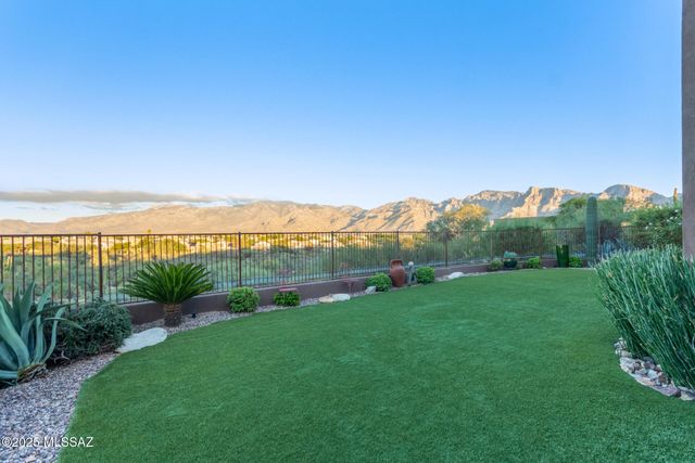 532 W Silhouette Ridge Place, Oro Valley, AZ 85755