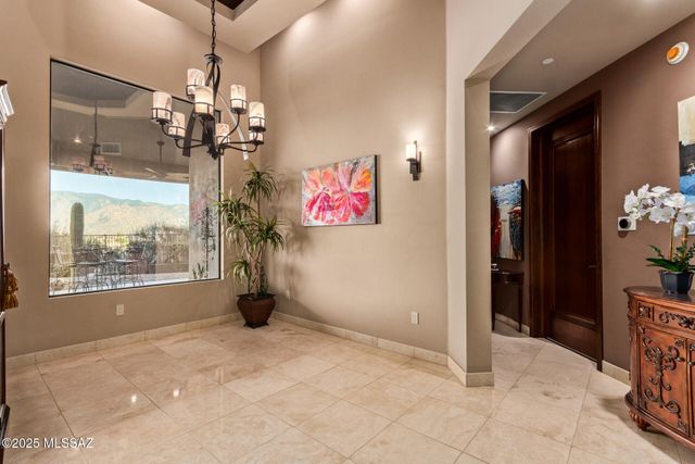 532 W Silhouette Ridge Place, Oro Valley, AZ 85755