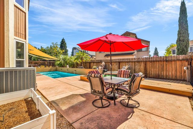 4924 Meadow Pass Way, Antelope, CA 95843