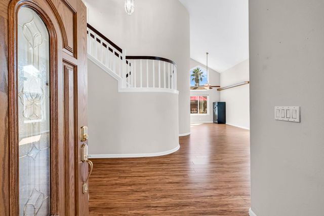 4924 Meadow Pass Way, Antelope, CA 95843