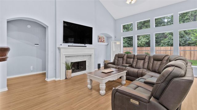 20214 Powerscourt Drive, Humble, TX 77346
