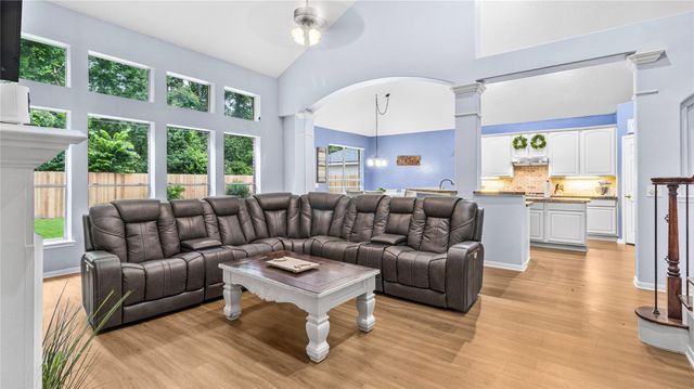 20214 Powerscourt Drive, Humble, TX 77346