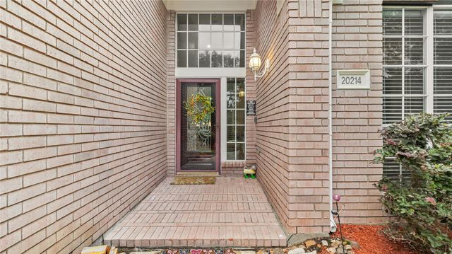 20214 Powerscourt Drive, Humble, TX 77346