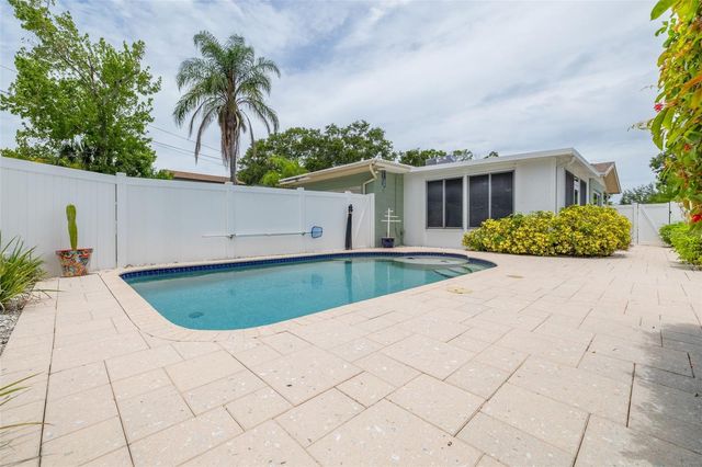5610 19TH AVENUE S, Gulfport, FL 33707