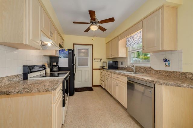 5610 19TH AVENUE S, Gulfport, FL 33707