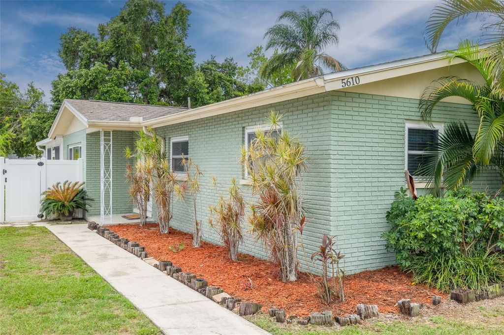 5610 19TH AVENUE S, Gulfport, FL 33707
