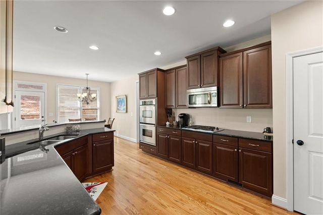 122 Rocky Creek Trail, Woodstock, GA 30188