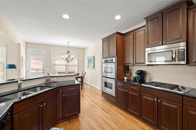 122 Rocky Creek Trail, Woodstock, GA 30188