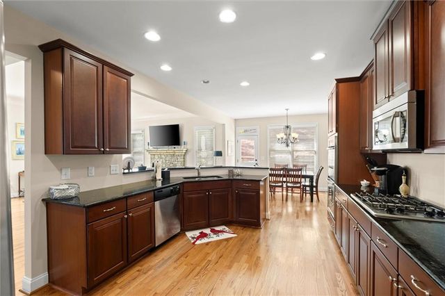 122 Rocky Creek Trail, Woodstock, GA 30188