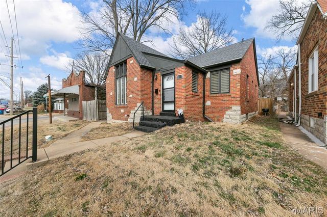 7117 W Florissant Avenue, Jennings, MO 63136