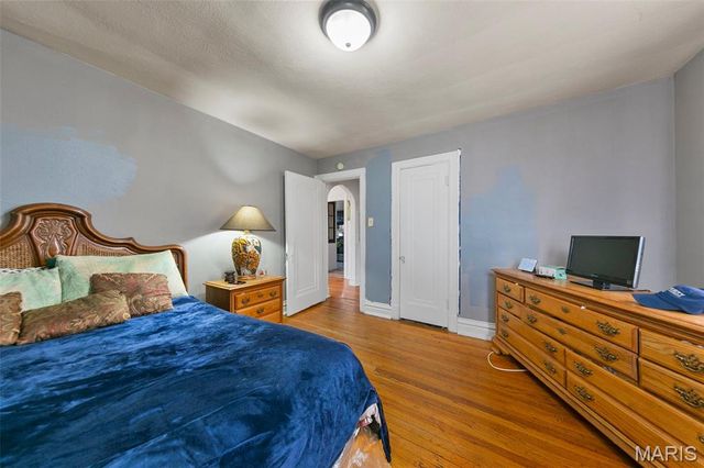 7117 W Florissant Avenue, Jennings, MO 63136