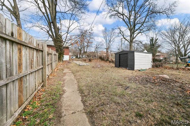 7117 W Florissant Avenue, Jennings, MO 63136