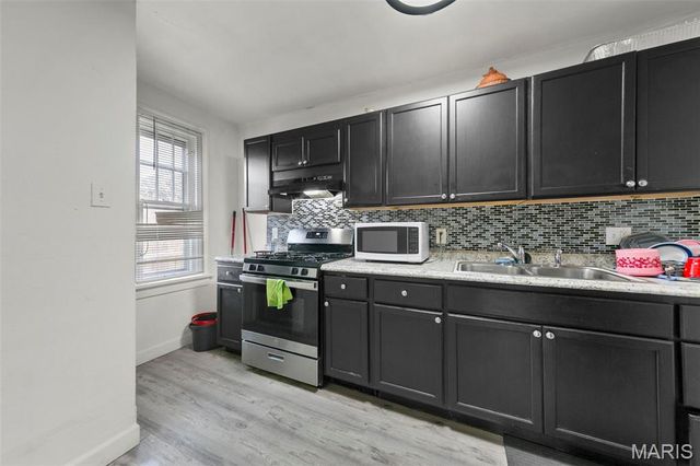 7117 W Florissant Avenue, Jennings, MO 63136