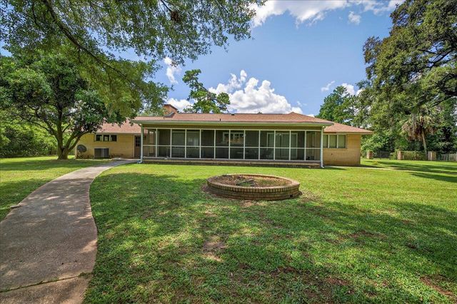 1206 Sarasota Drive, Tallahassee, FL 32301