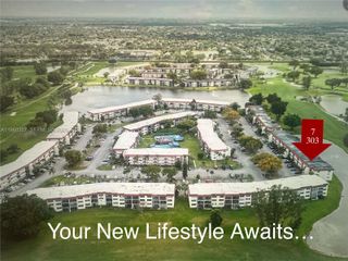 9300 N Hollybrook Lake Dr 303, Pembroke Pines, FL 33025