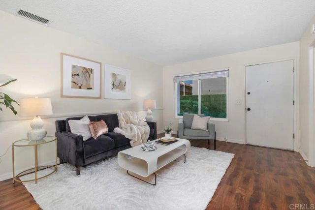 888 Cherrywood Way 12, El Cajon, CA 92021