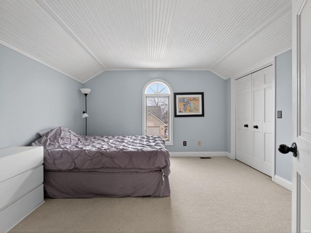 10528 Foxtrot Court, Fort Wayne, IN 46814