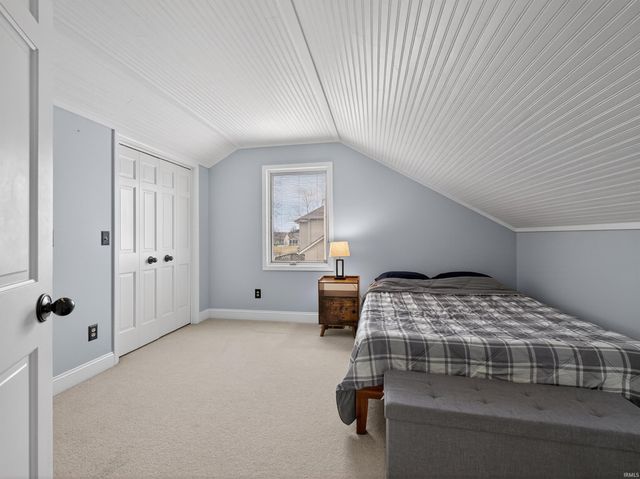 10528 Foxtrot Court, Fort Wayne, IN 46814