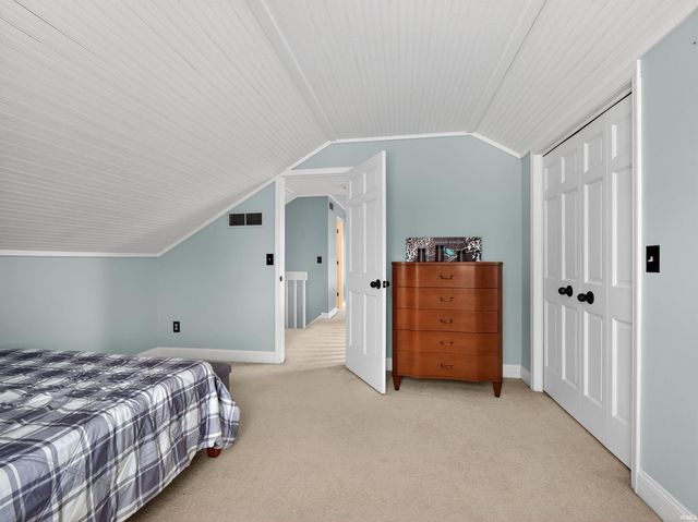 10528 Foxtrot Court, Fort Wayne, IN 46814