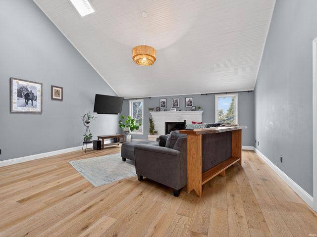 10528 Foxtrot Court, Fort Wayne, IN 46814