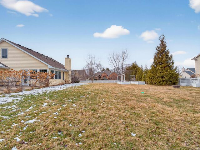 10528 Foxtrot Court, Fort Wayne, IN 46814