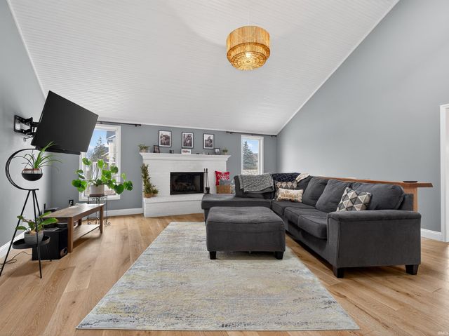 10528 Foxtrot Court, Fort Wayne, IN 46814