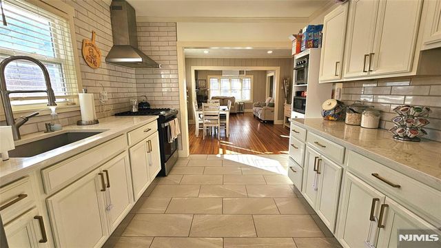 421 Lincoln Avenue, Pompton Lakes, NJ 07442