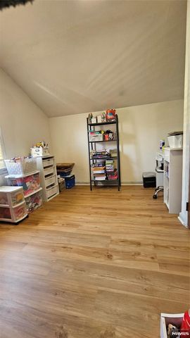 421 Lincoln Avenue, Pompton Lakes, NJ 07442