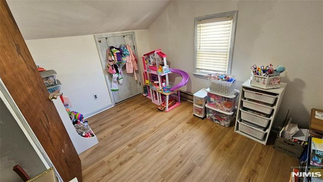 421 Lincoln Avenue, Pompton Lakes, NJ 07442