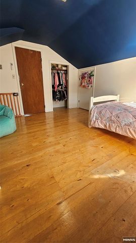 421 Lincoln Avenue, Pompton Lakes, NJ 07442