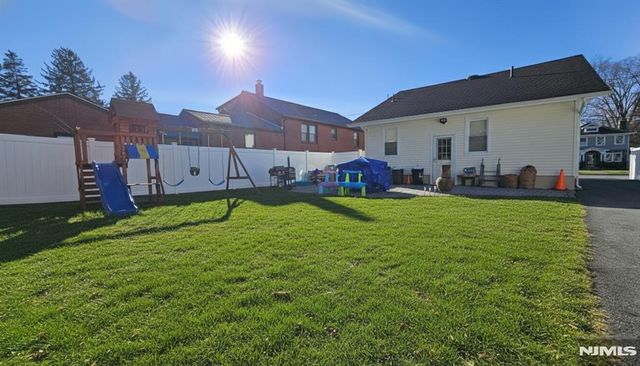 421 Lincoln Avenue, Pompton Lakes, NJ 07442