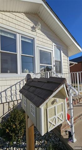 421 Lincoln Avenue, Pompton Lakes, NJ 07442