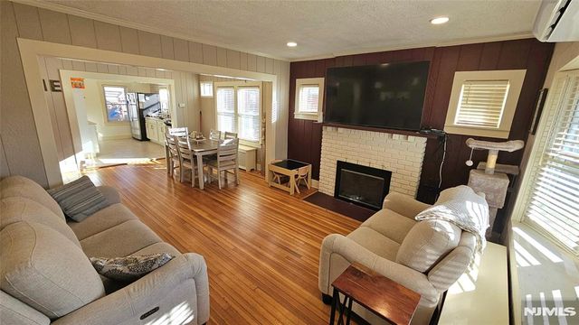 421 Lincoln Avenue, Pompton Lakes, NJ 07442