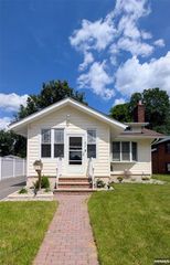 421 Lincoln Avenue, Pompton Lakes, NJ 07442