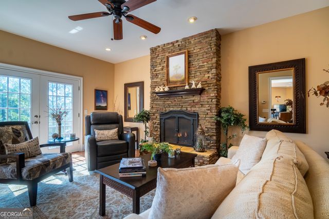 416 Dach Bruecke Gasse, Helen, GA 30545