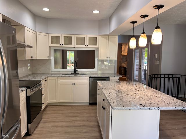 1402 Kessler Boulevard East Drive, Indianapolis, IN 46220