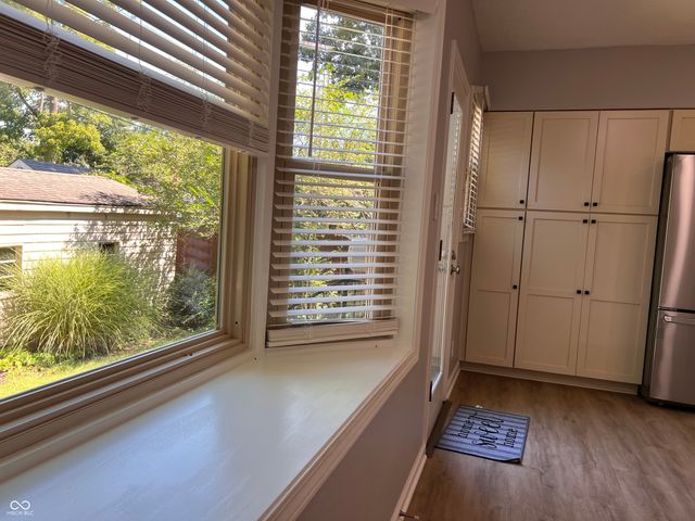 1402 Kessler Boulevard East Drive, Indianapolis, IN 46220