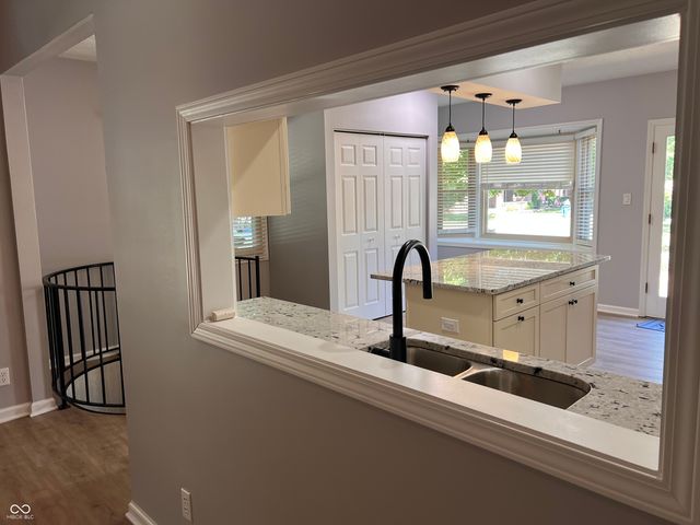 1402 Kessler Boulevard East Drive, Indianapolis, IN 46220