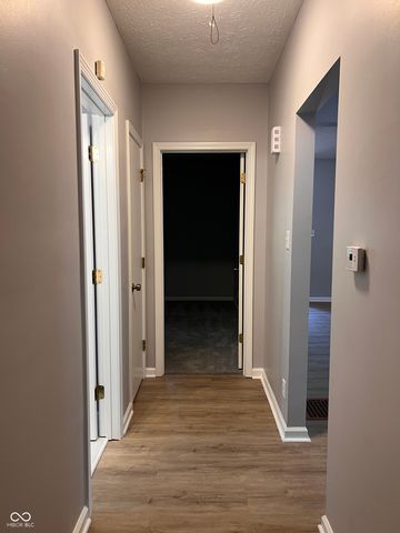 1402 Kessler Boulevard East Drive, Indianapolis, IN 46220