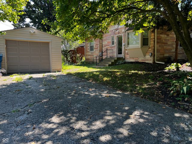 1402 Kessler Boulevard East Drive, Indianapolis, IN 46220