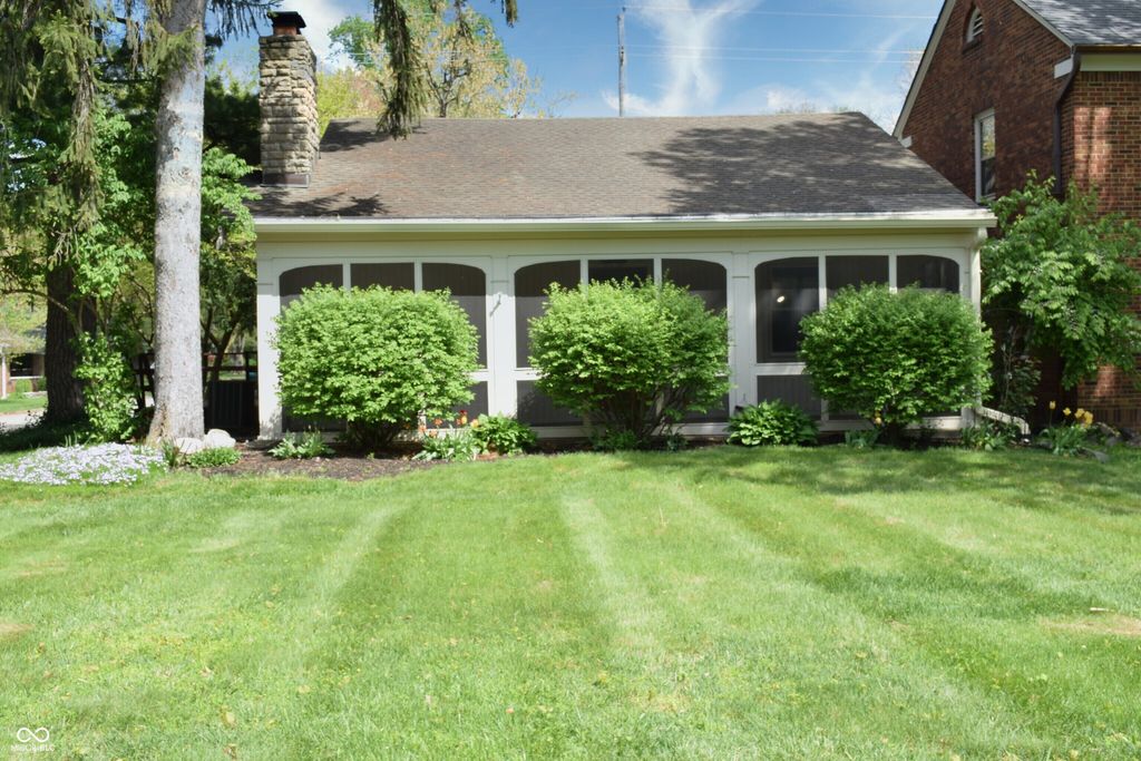 1402 Kessler Boulevard East Drive, Indianapolis, IN 46220