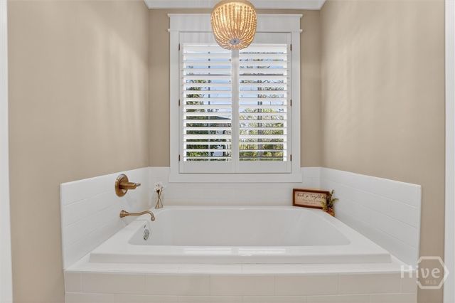 78 Linkside Lake Drive, Richmond Hill, GA 31324